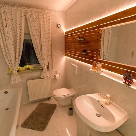 Ferienwohnung Landhaus Swisttal - In Der Naehe Phantasialand Bruehl Und Palmenparadies Therme Euskirchen Esterno foto